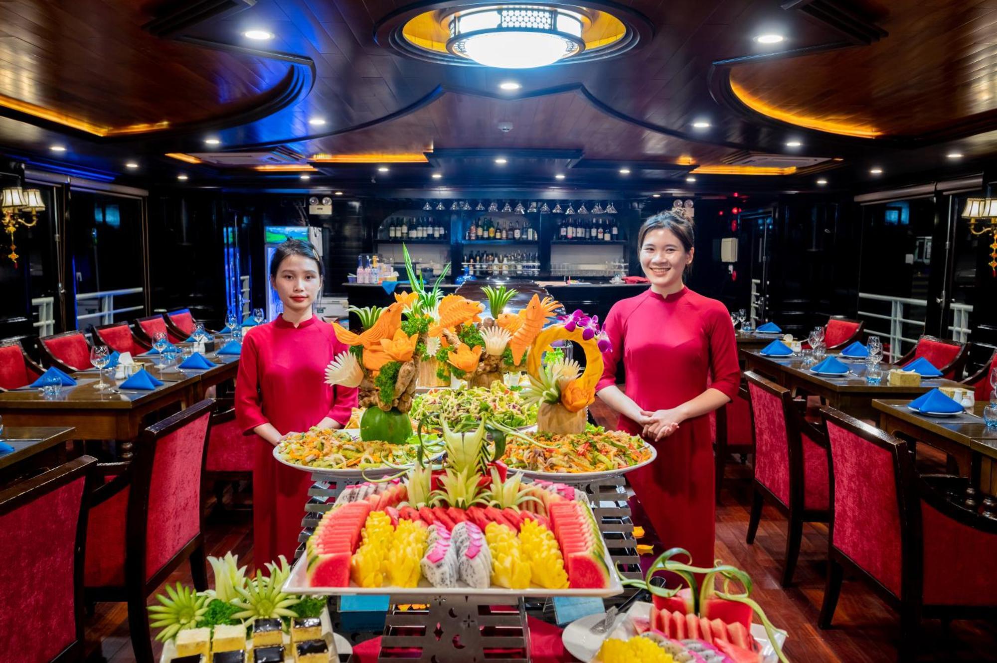 Halong Dragon Bay Cruise Hotel Ha Long Exterior photo